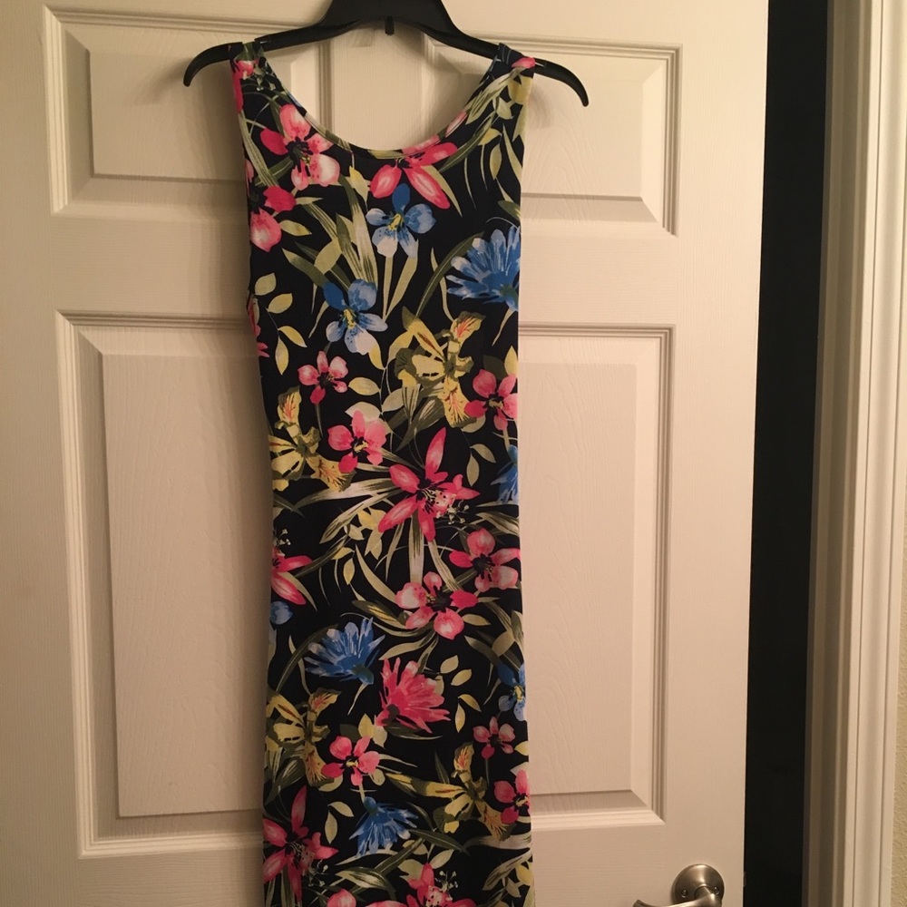 Women’s cut out back midi dress